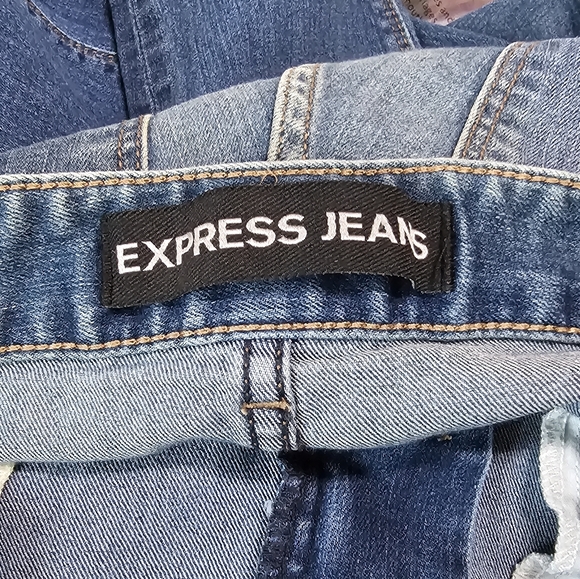Express Jeans: Stella Low Rise Legging Jeans ❤️ - Picture 4 of 8